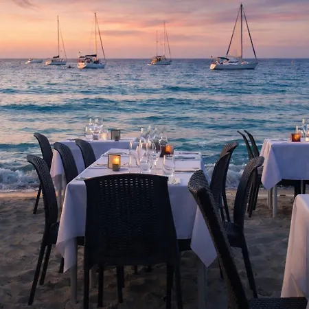 Montecristo, Clim, Piscine Privée, 300m. Villa *