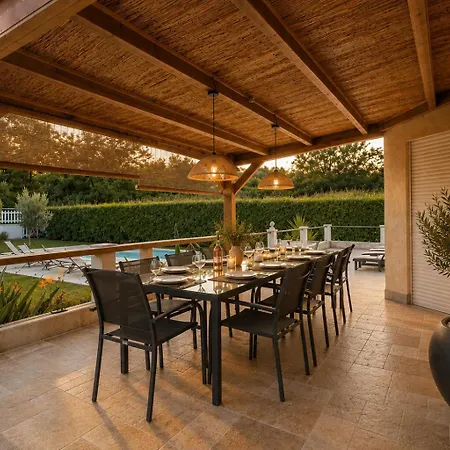 Willa Corse - Montecristo - Piscine Privee Chauffee - 11 Pers - A Pied - Climatisation - Fibre Wi-fi - Borne Ve